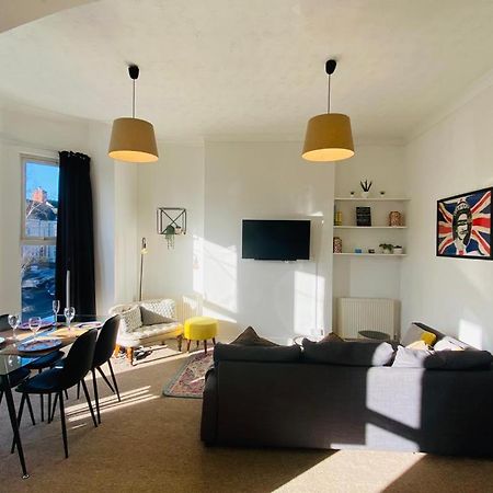 Unique Sea View Apartment Hastings Kültér fotó