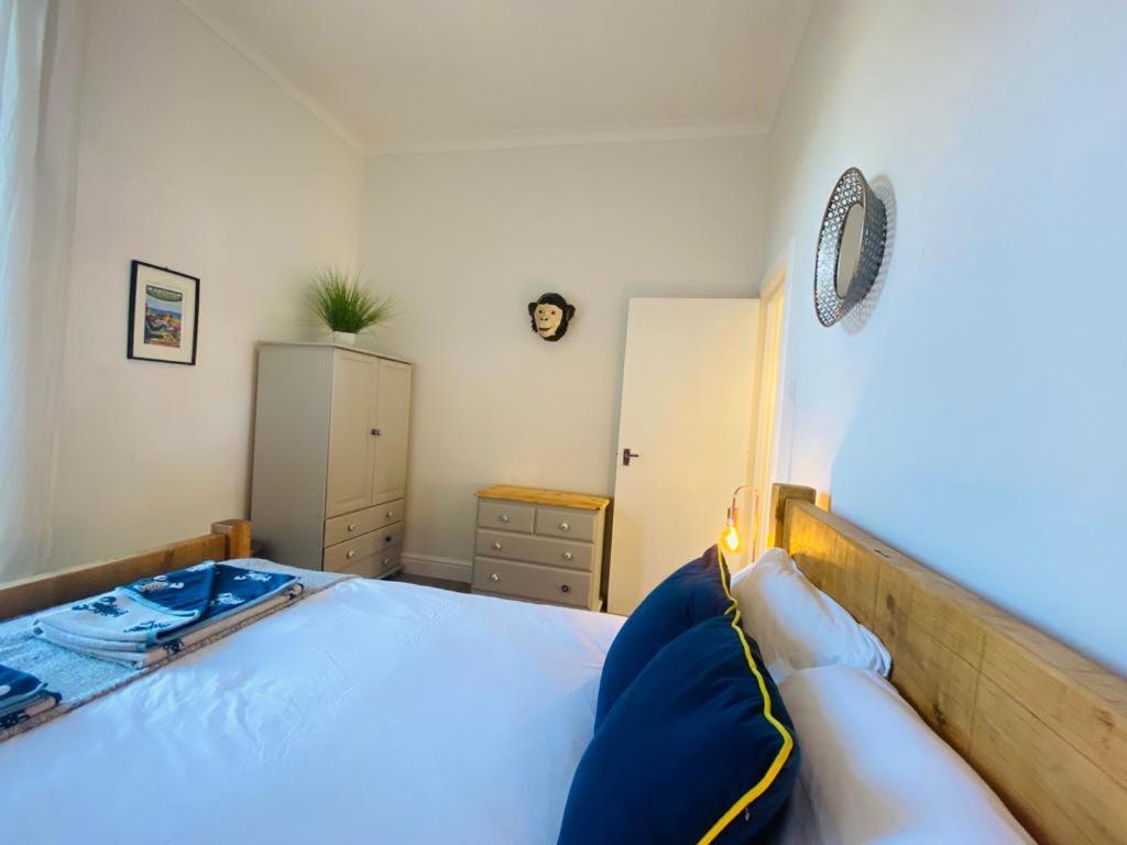 Unique Sea View Apartment Hastings Kültér fotó